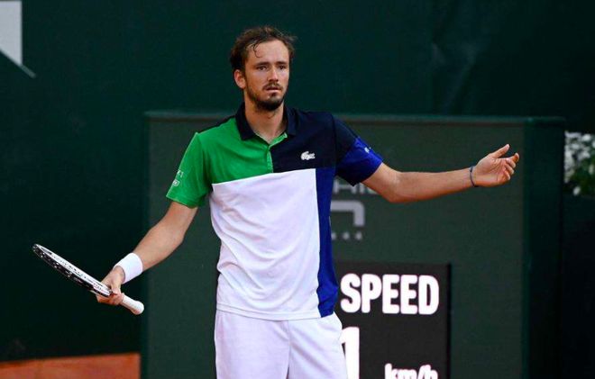 冠客战里尔 冠客战里尔