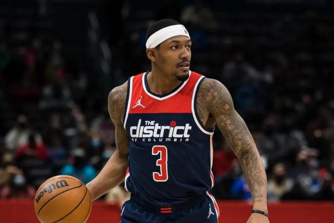 广泛批评 广泛批评